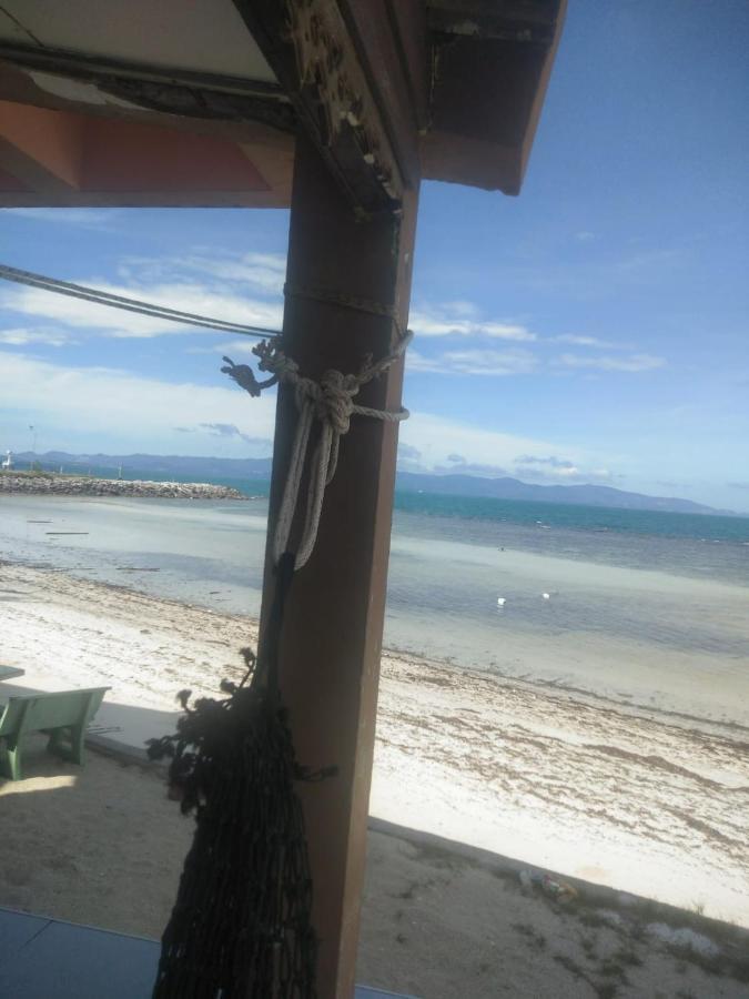Charung Beach Haad Rin Esterno foto