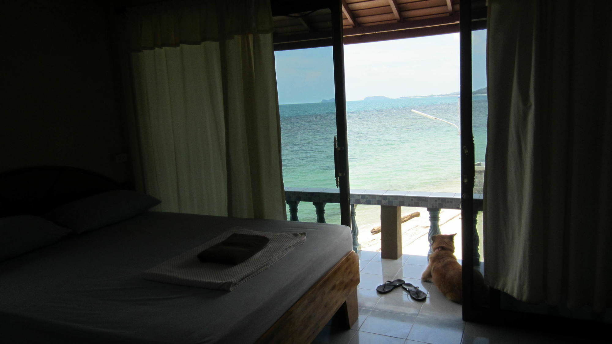 Charung Beach Haad Rin Esterno foto