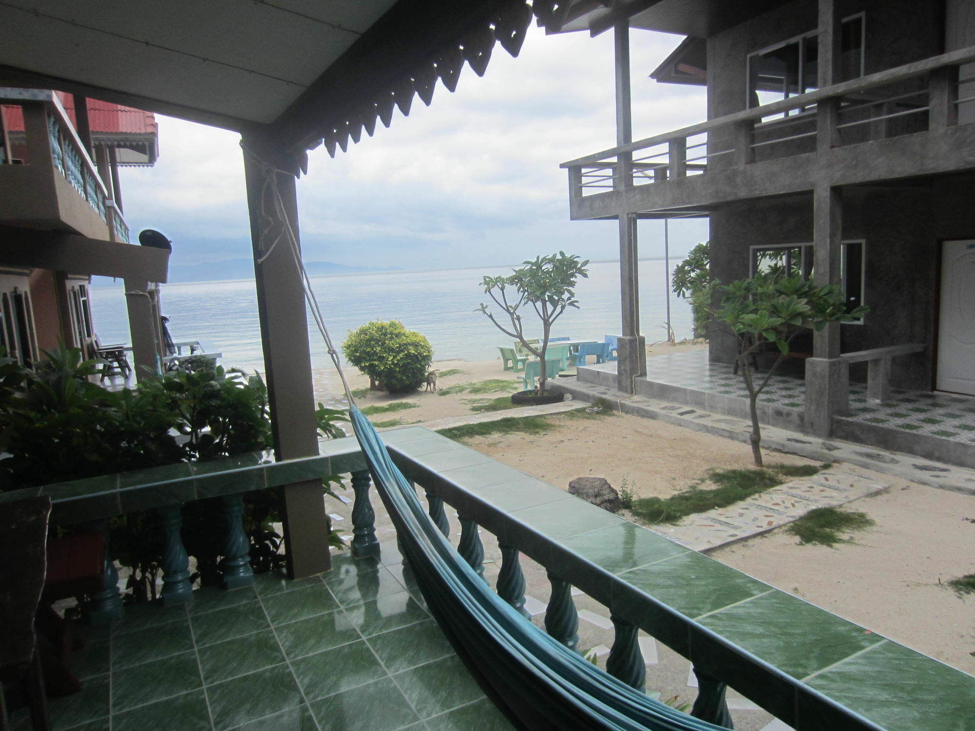 Charung Beach Haad Rin Esterno foto