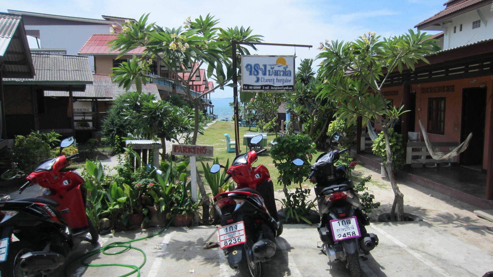 Charung Beach Haad Rin Esterno foto