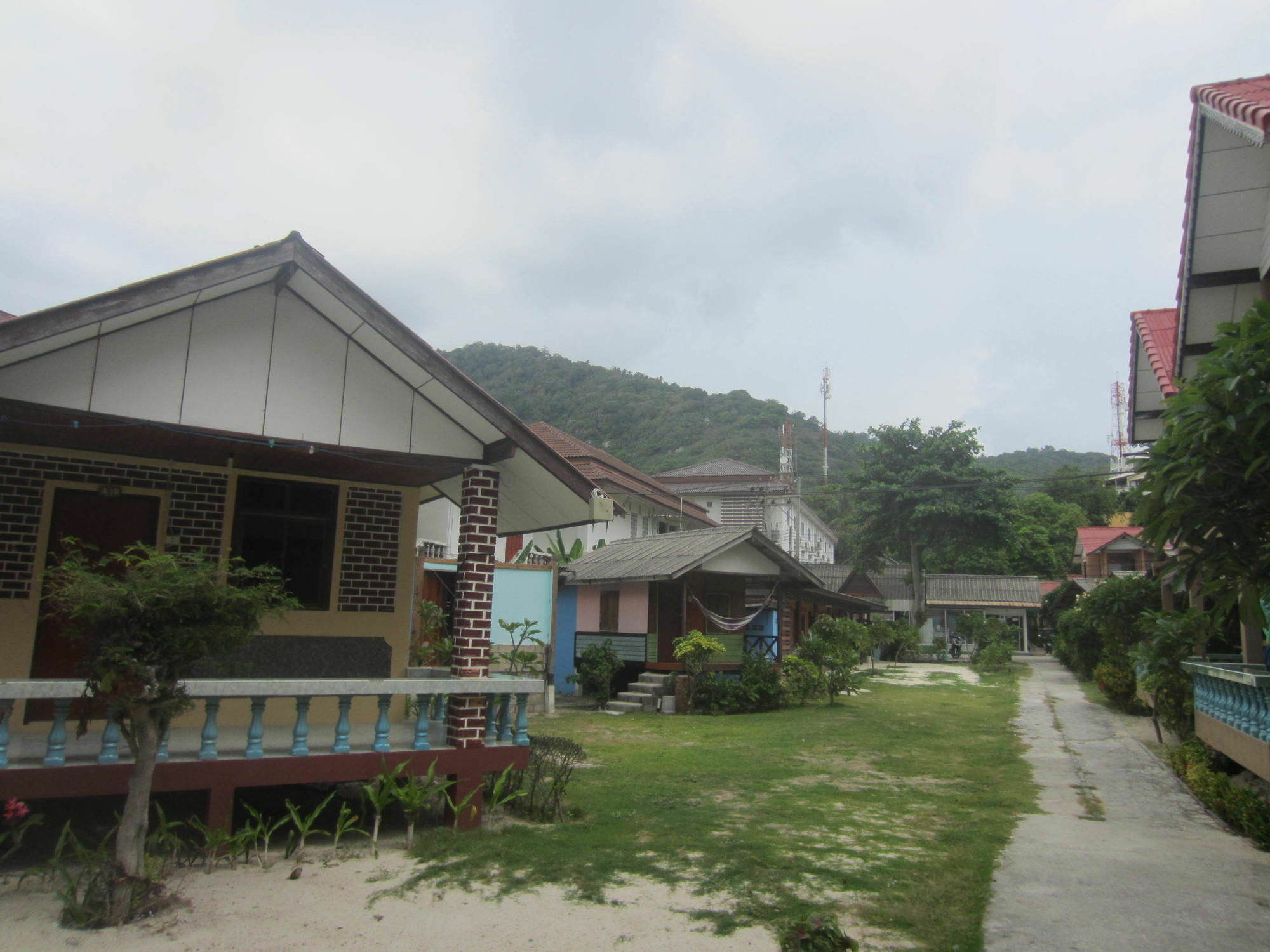 Charung Beach Haad Rin Esterno foto