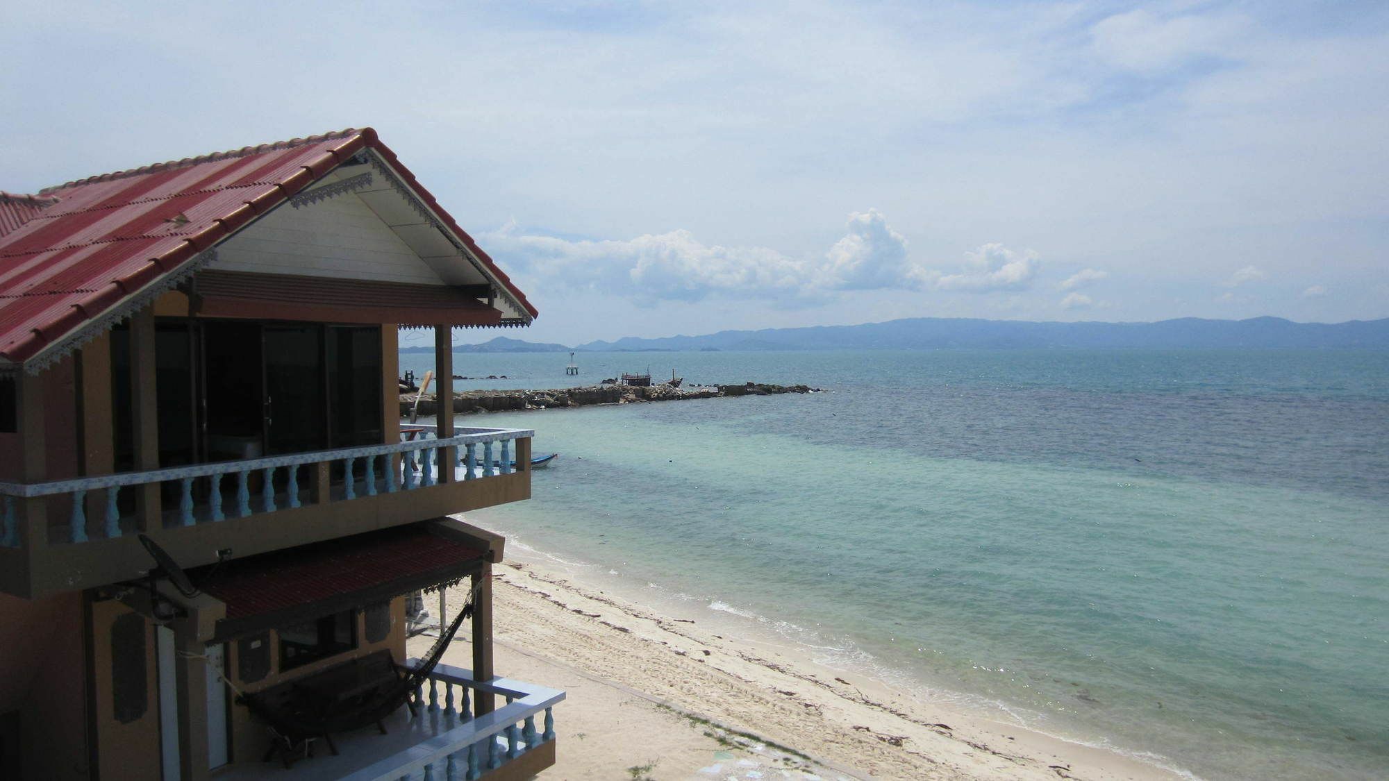 Charung Beach Haad Rin Esterno foto